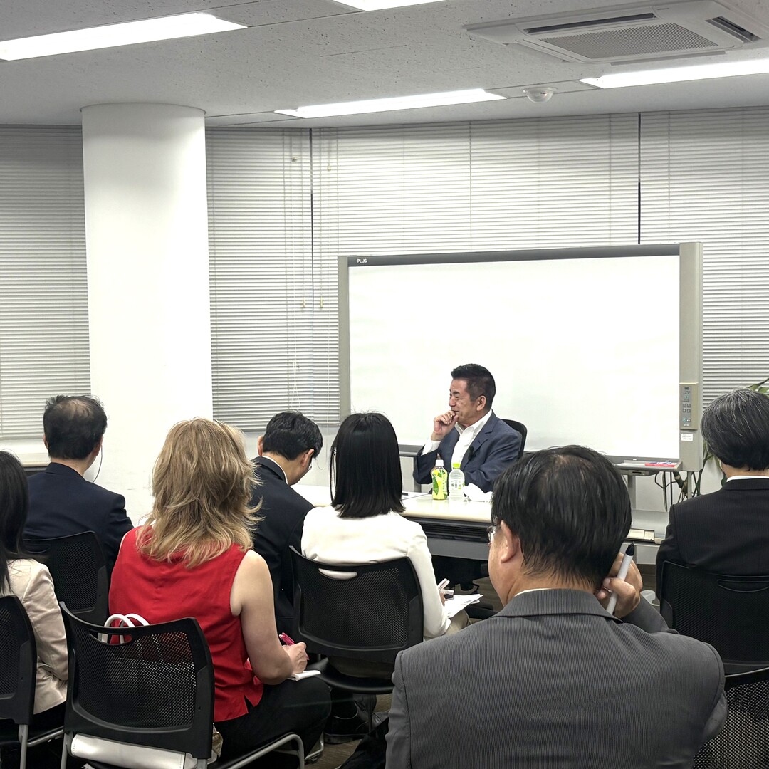 大阪市で人気の経営セミナー「北浜倶楽部」の会場風景